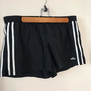 Athletic shorts